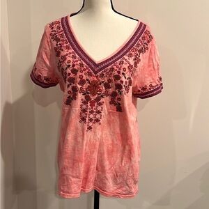 Sundance Embroidered Tee Shirt Top Size Large Salmon Pink